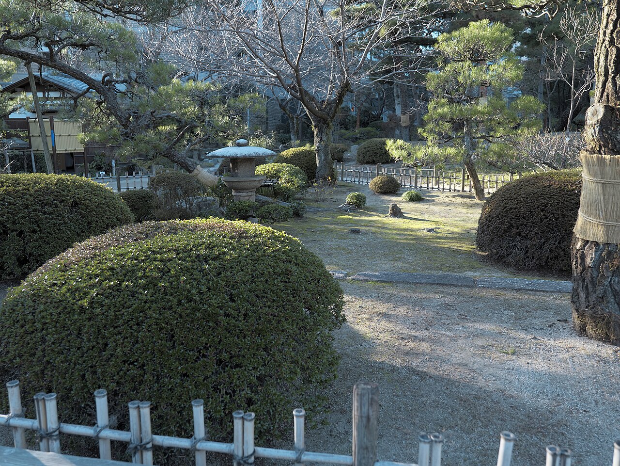File:Hiroshima Shukkeien hdsr Garden S5 02.jpg
