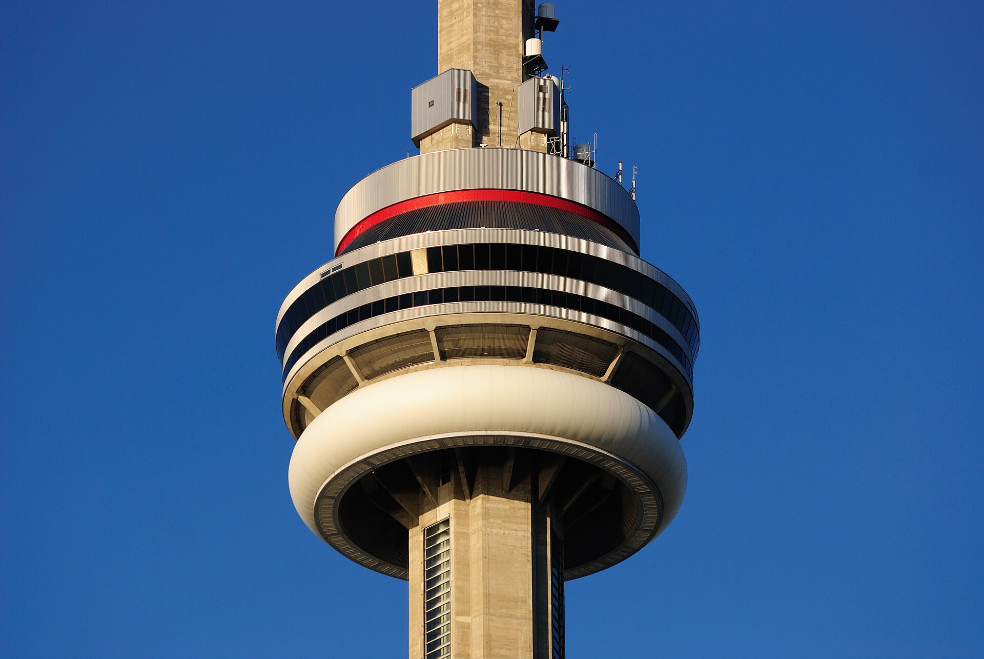 The CN Tower over the outfield: only in Toronto.